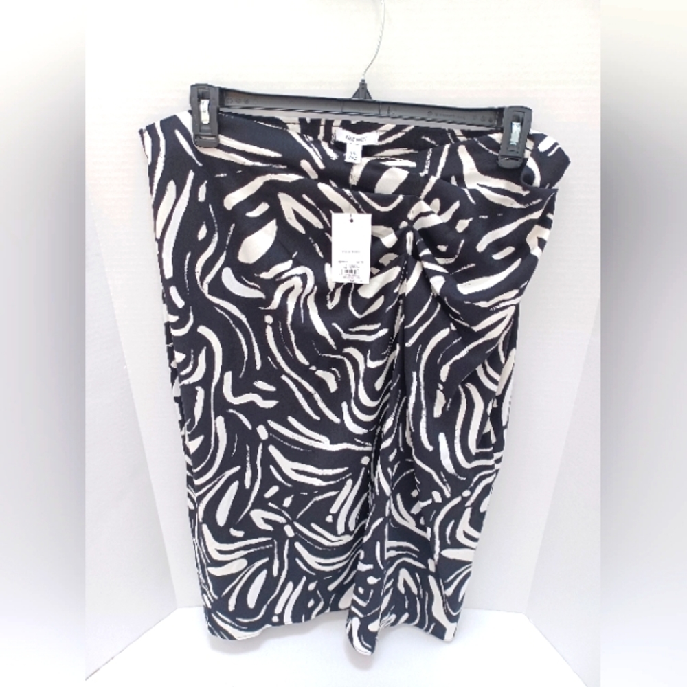 Nine West Black‎ & White Abstract Midi Skirt Womens XXL NWT
